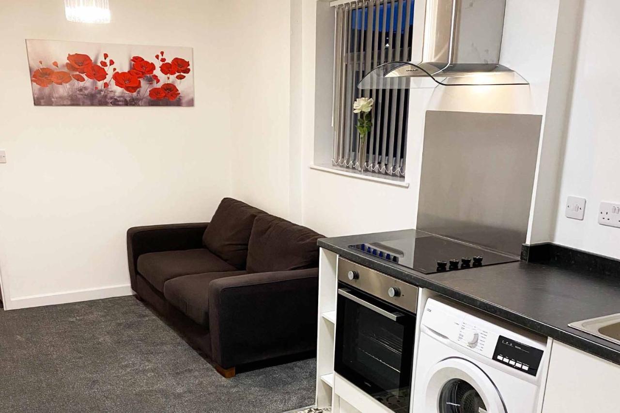 Sutton Contractor Accommodation - Warrington, St Helens Clock Face Esterno foto