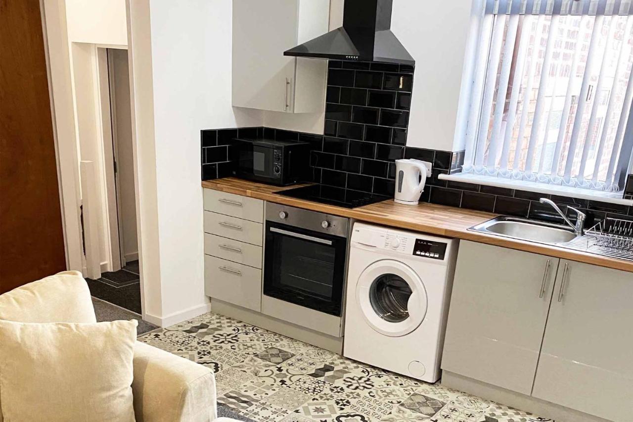 Sutton Contractor Accommodation - Warrington, St Helens Clock Face Esterno foto