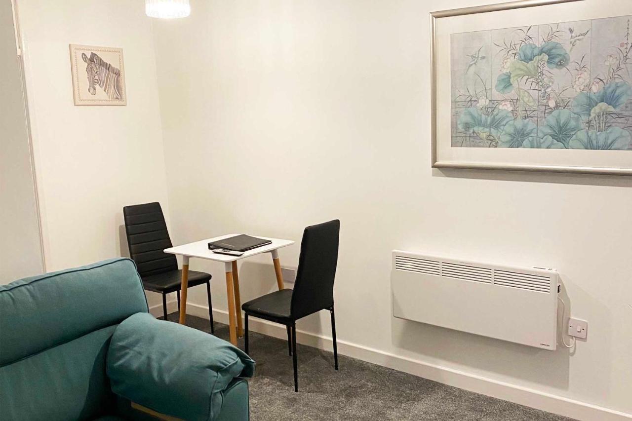 Sutton Contractor Accommodation - Warrington, St Helens Clock Face Esterno foto